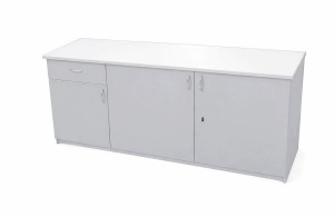 Stolik laboratoryjny pełny 195