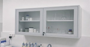 Szafka laboratoryjna otwierana oszklona 120 cm