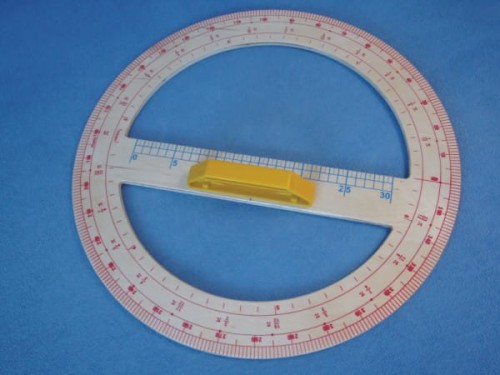 Kątomierz kołowy krawiecki