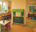 Teatrzyk kukiełkowy składany z tablicą zieloną i daszkiem