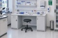 Stolik laboratoryjny podwójny jednokomorowy 140 w pracowni