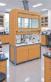 Dygestorium laboratoryjne na postumencie metalowym Pro-III w pracowni